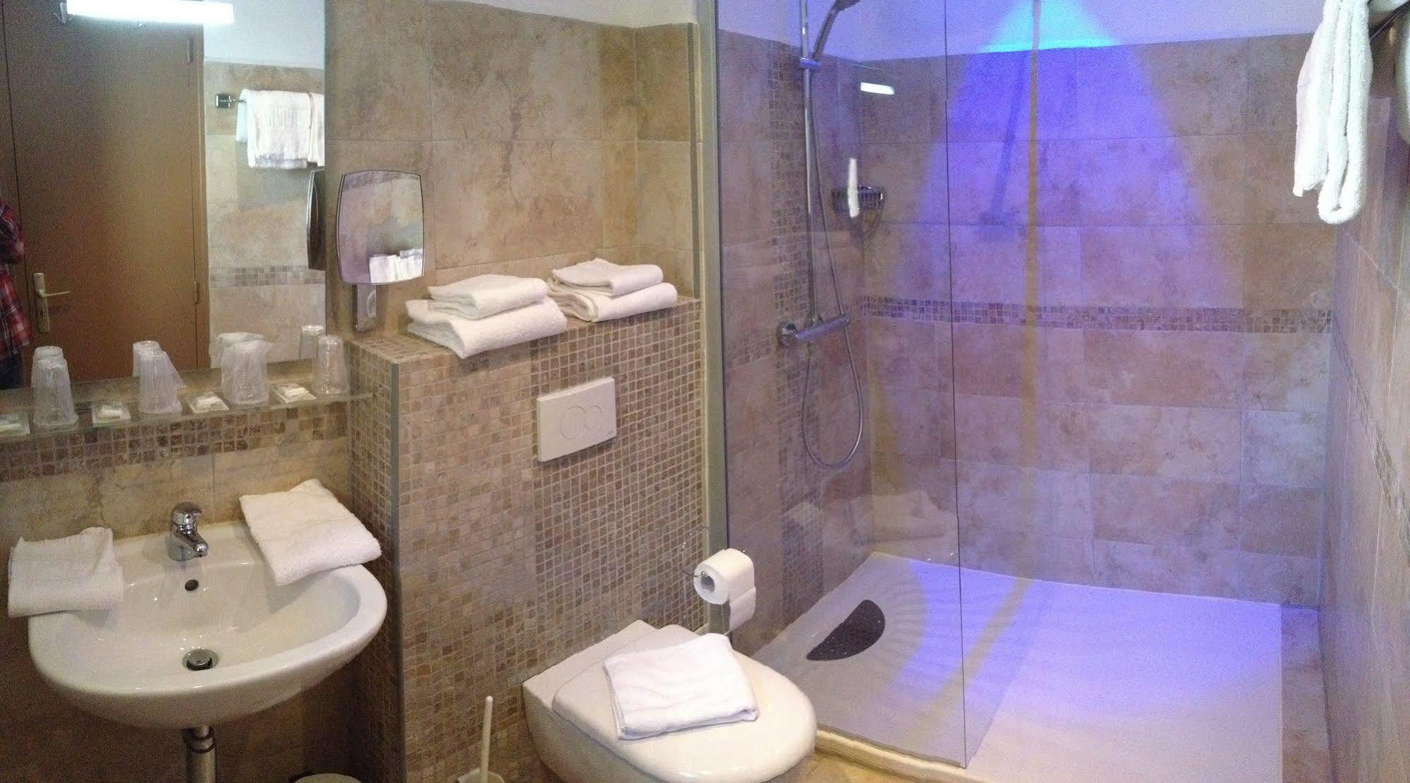 Holzer II Hotel Porto-Vecchio  Exterior photo